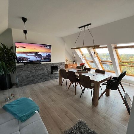 105 Qm Neues Klimatisiertes Appartment Fuer Familien Privater Parkplatz Chemnitz Ngoại thất bức ảnh